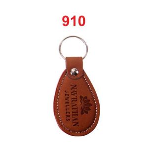 DA9102024*LEATHER KEYCHAIN